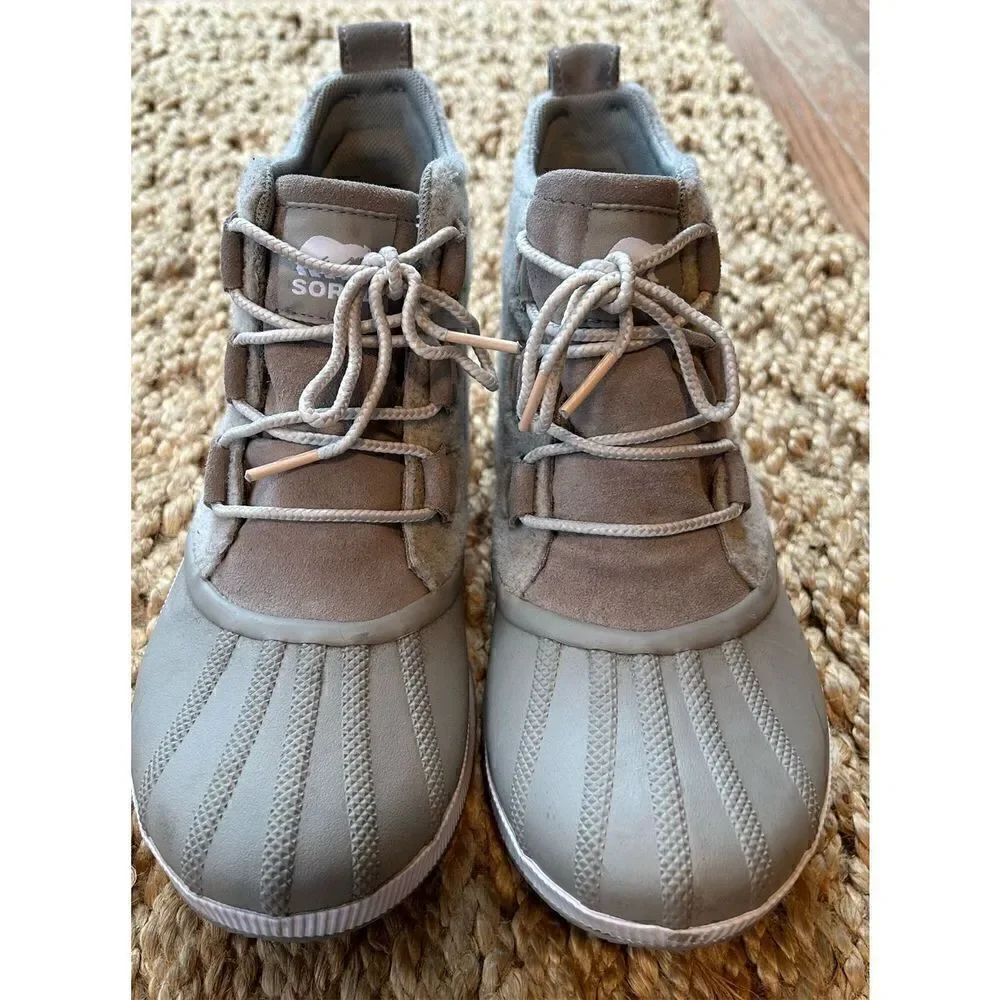 Sorel Out N About III Classic Leather Boot In Dove Peach Size Women’s 10